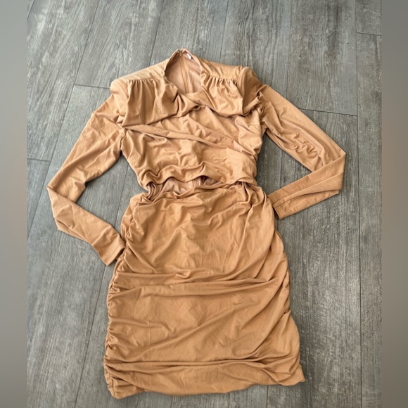 🌸BOUTIQUE abito cutted dress ✨ - Picture 6 of 15